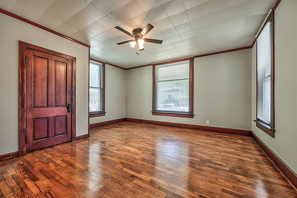 934WSeventhST-21