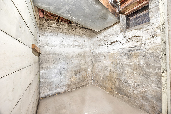 934WSeventhST-27