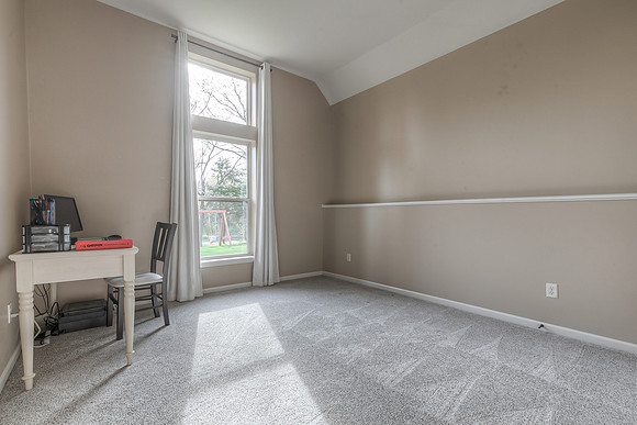 8421PrimroseSt-32