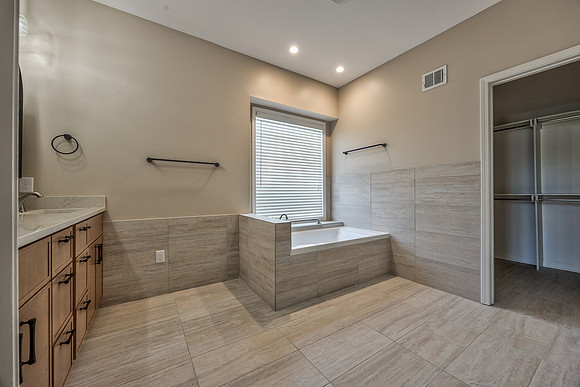 14509HoweDR-9