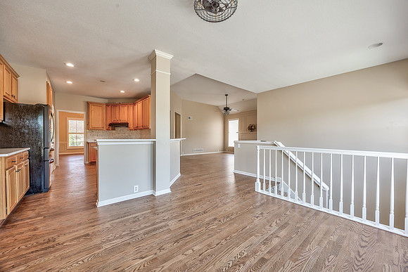 14509HoweDR-17