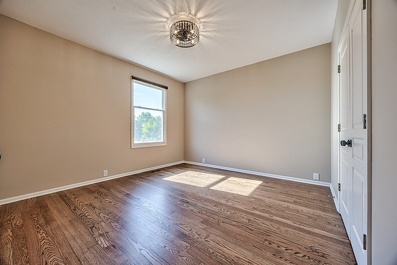 14509HoweDR-21