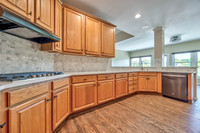 14509HoweDR-18