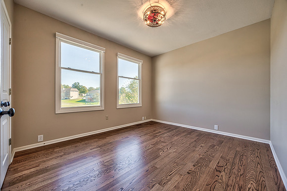 14509HoweDR-24
