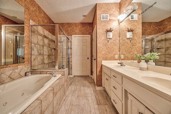 14306RussellST-16