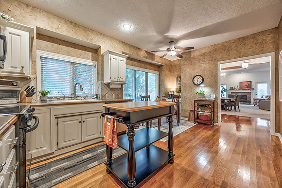 14306RussellST-12