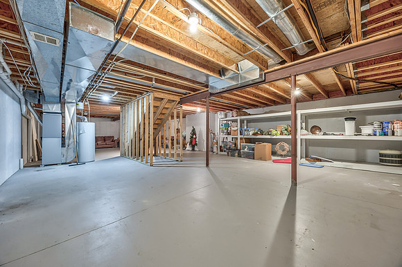 14306RussellST-28