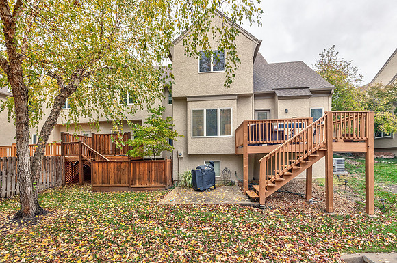 14306RussellST-32