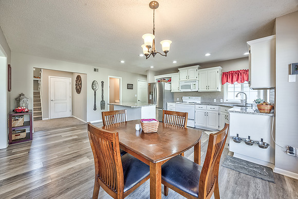 22014W51ST-17