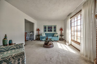 405 S. Montclaire Dr
