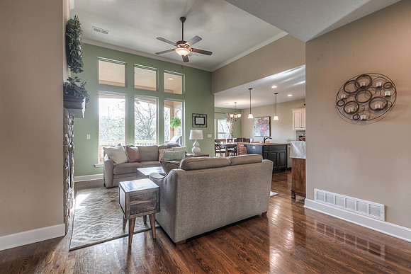 8421PrimroseSt-7