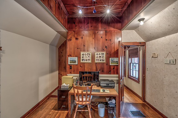 321WThirdSt-12