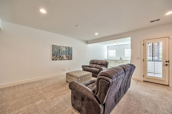 13459W148Cir-35