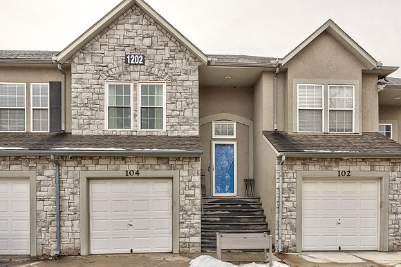 1202MartwayDR104-21