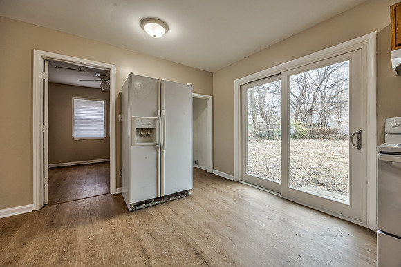 11218EasternAve-11