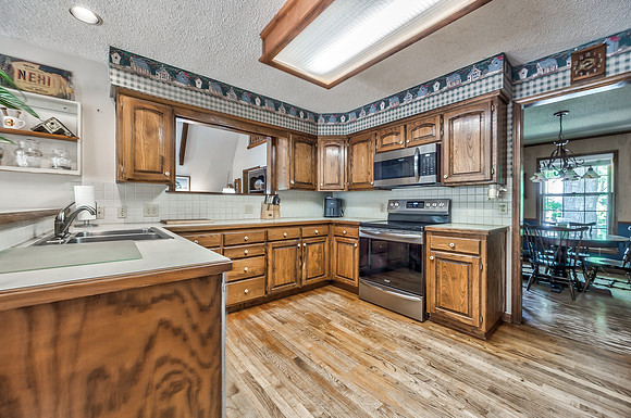 5607WestgateST-9