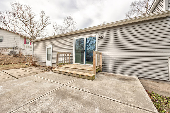10009GrandviewDr-26