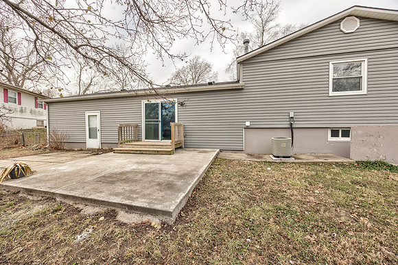 10009GrandviewDr-31