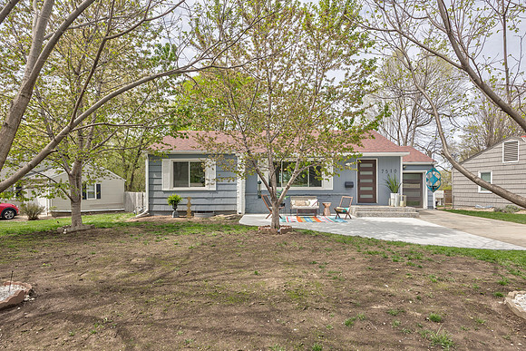 7510Falmouth-1