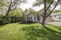 1421NEGrandAve-30