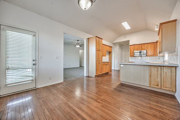 123NIndianWellsDr-13