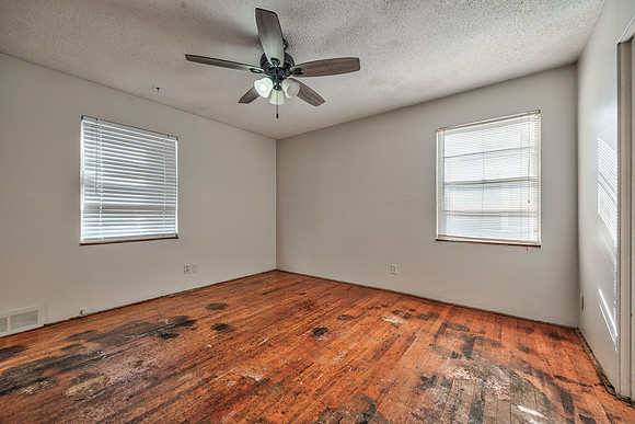 7625BaltimoreAve-8