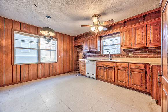 7625BaltimoreAve-16