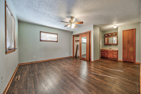 7625BaltimoreAve-14