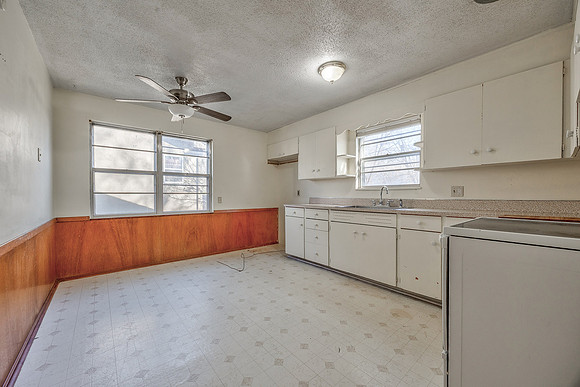 7625BaltimoreAve-26