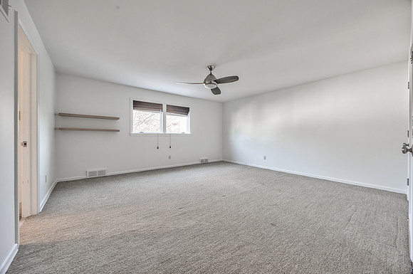 6717WillowLN-1