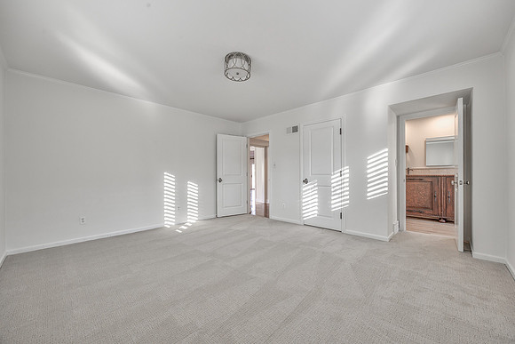6717WillowLN-23
