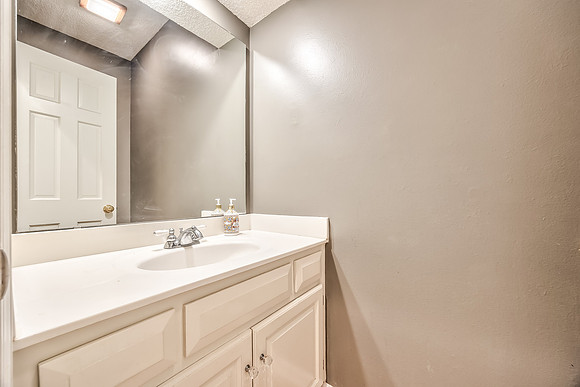 6428W102ST-18