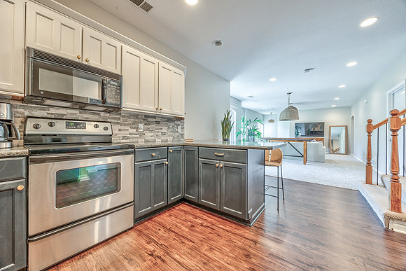 14236NiemanRd-43