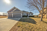 10219 Theden Cir