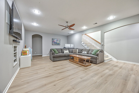 10219ThedenCir-25