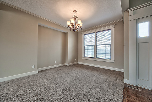 898ClearviewDr-3