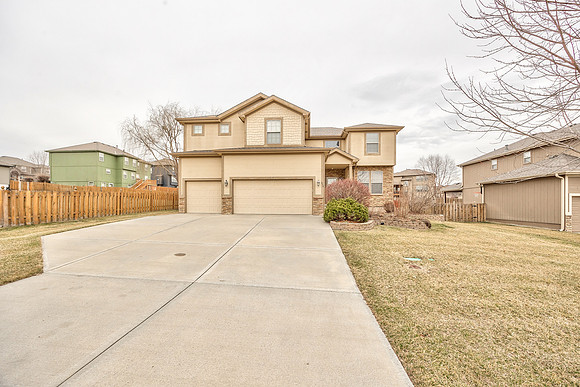 898ClearviewDr-1