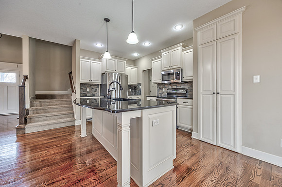 898ClearviewDr-11