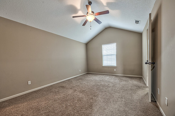 898ClearviewDr-19