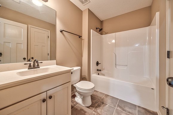 898ClearviewDr-31