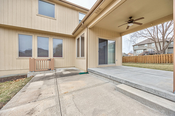 898ClearviewDr-36