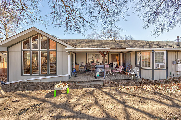 16403EEllisonWay-8
