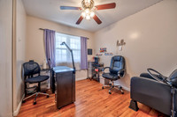 16403EEllisonWay-13