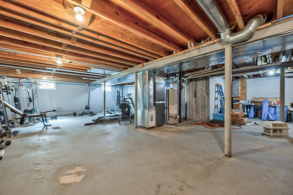 16403EEllisonWay-30