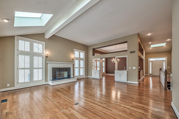 12452LindenST-8