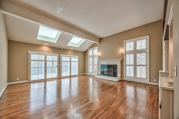 12452LindenST-7