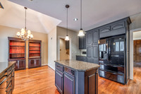 12452LindenST-14