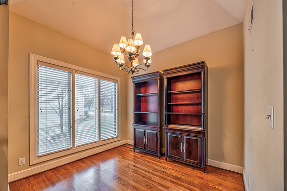12452LindenST-15