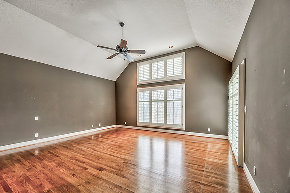 12452LindenST-17
