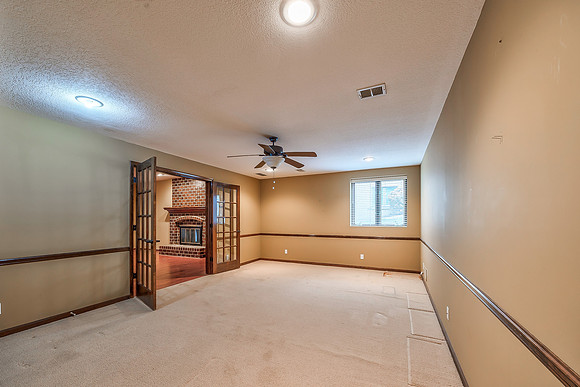 12452LindenST-28